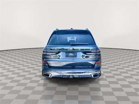 Used 2023 BMW X7 xDrive40i w/ Executive Package image 5