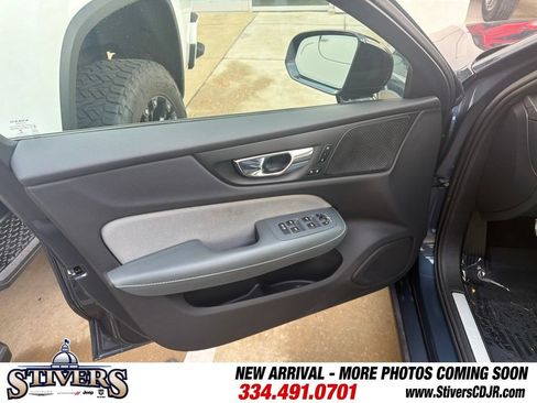 Used 2020 Volvo S60 T5 R-Design w/ Advanced Package FWD image 10