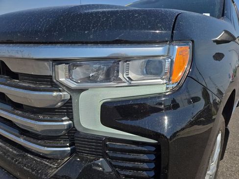 Used 2023 Chevrolet Silverado 1500 High Country w/ High Country Premium Package AWD/4WD image 6