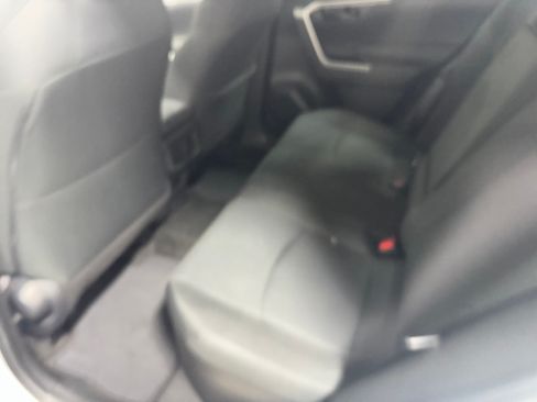 Used 2025 Toyota RAV4 LE AWD/4WD image 29