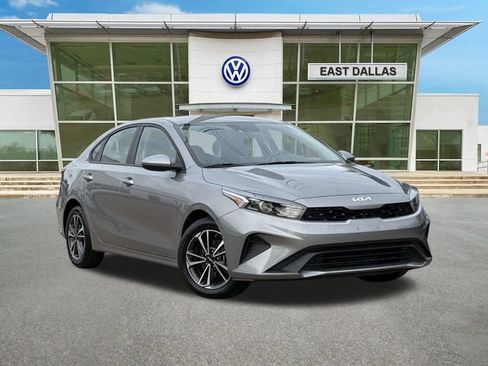 Used 2024 Kia Forte LXS FWD image 1