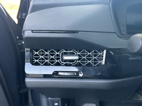 Used 2024 Honda Accord EX-L image 24