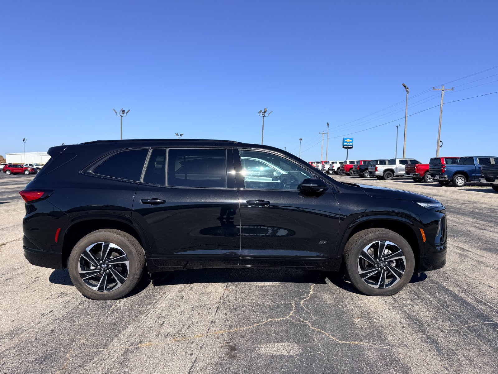 Used 2026 Buick Enclave Sport Touring FWD image 6