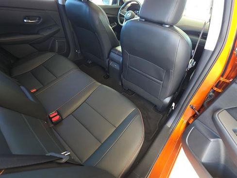 Used 2021 Nissan Sentra SR w/ SR Premium Package FWD image 16