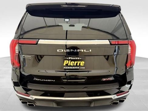 Used 2025 GMC Yukon Denali image 3