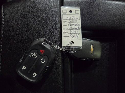 Used 2019 Chevrolet Silverado 1500 LT w/ Texas Edition image 50