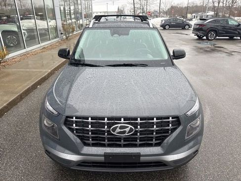 Used 2026 Hyundai Venue SEL image 3