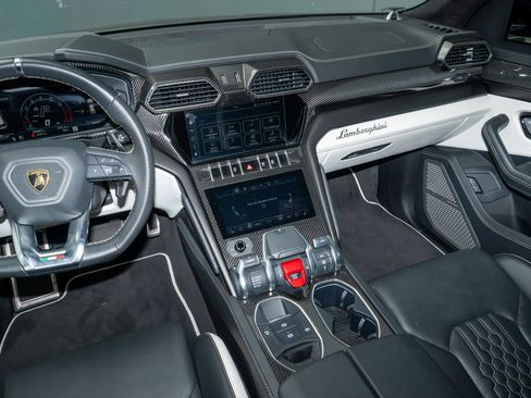 Used 2023 Lamborghini Urus S AWD/4WD image 67