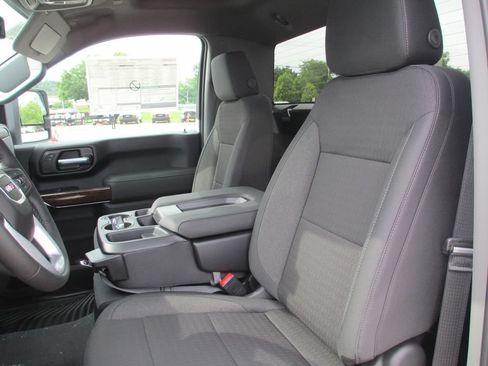 New 2026 GMC Sierra 3500 SLE AWD/4WD image 12