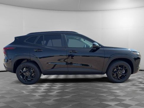 New 2026 Chevrolet Trax LT w/ Driver Confidence Package FWD image 5