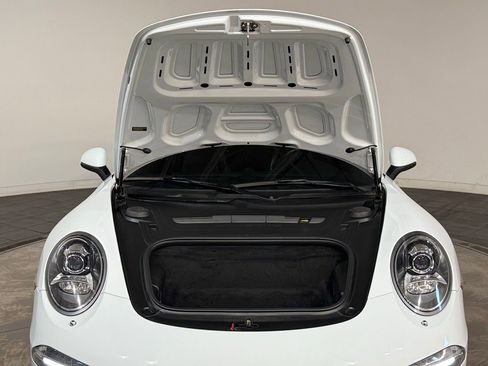 Used 2014 Porsche 911 Carrera 4S image 24