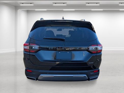 New 2026 Honda Pilot Touring image 4