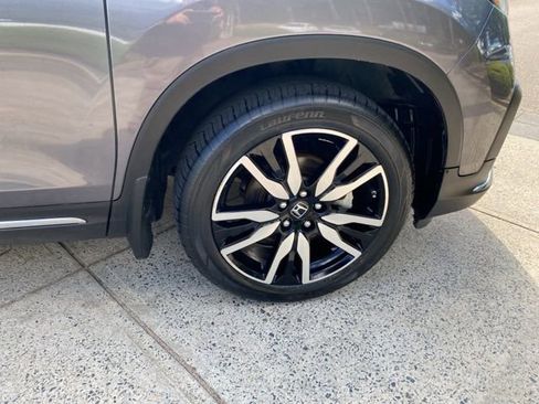 Used 2021 Honda Pilot Touring image 13