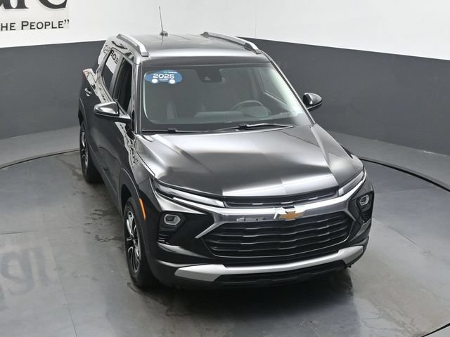 Used 2025 Chevrolet TrailBlazer LT w/ LT Cold Weather Package FWD image 52