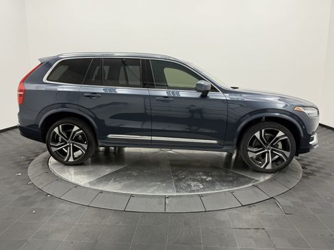 Certified 2024 Volvo XC90 B6 Ultimate AWD/4WD image 8