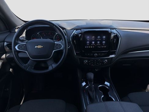 Used 2023 Chevrolet Traverse LT FWD image 14