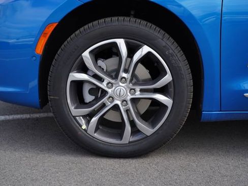 New 2026 Chrysler Pacifica Pinnacle image 9