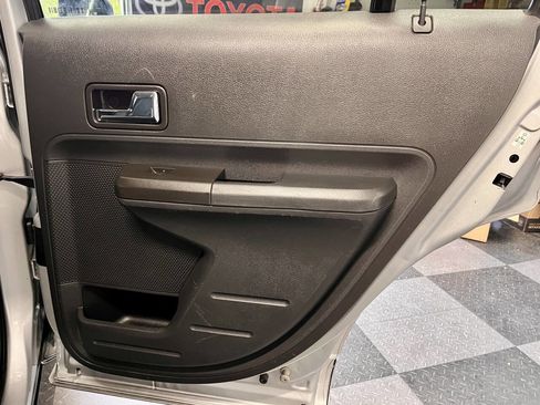 Used 2010 Ford Edge Sport image 22