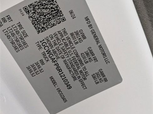 Used 2024 Chevrolet Express 2500 w/ Driver Convenience Package image 28