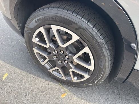 Used 2023 Chevrolet Blazer RS w/ Enhanced Convenience Package image 17