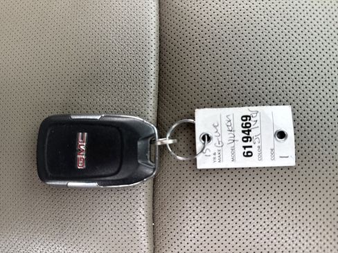 Used 2015 GMC Yukon XL SLT image 21