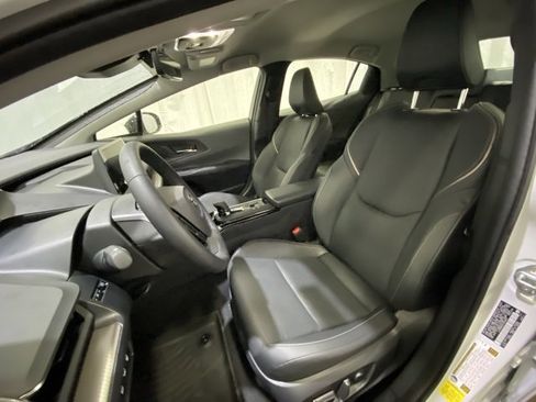 Certified 2026 Toyota Prius XLE image 10