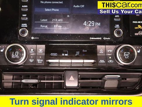 Used 2021 Toyota Highlander XLE FWD image 20