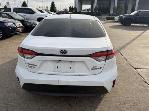 Certified 2023 Toyota Corolla LE image 6
