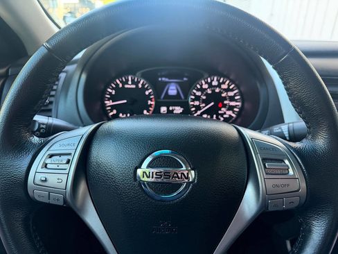 Used 2014 Nissan Altima 2.5 SV FWD image 22