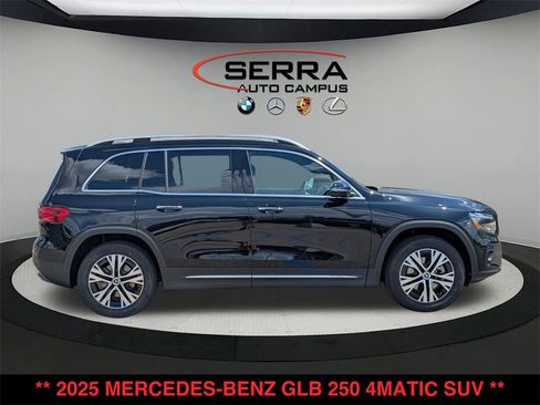New 2025 Mercedes-Benz GLB 250 4MATIC image 2