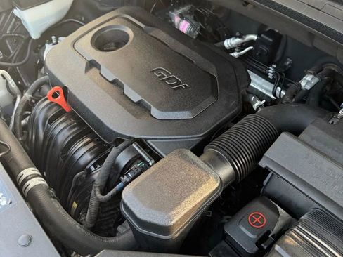 Used 2020 Hyundai Santa Fe SE image 37