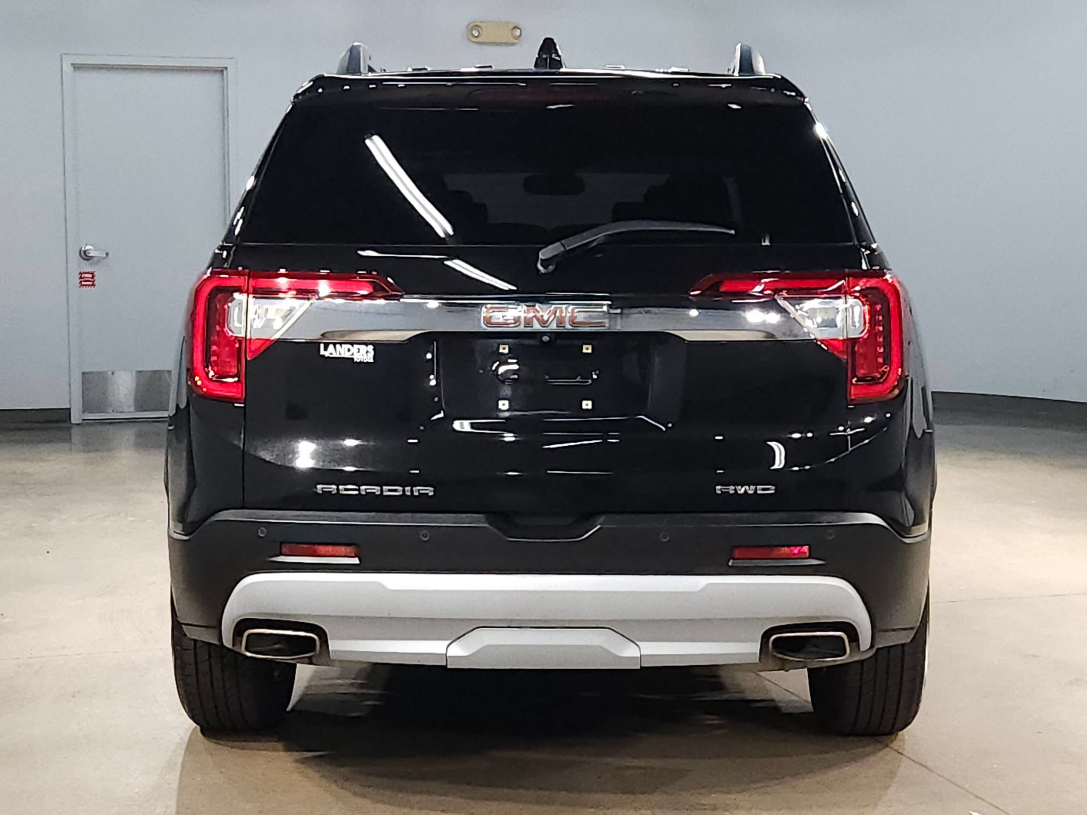 Used 2023 GMC Acadia SLT AWD/4WD image 6