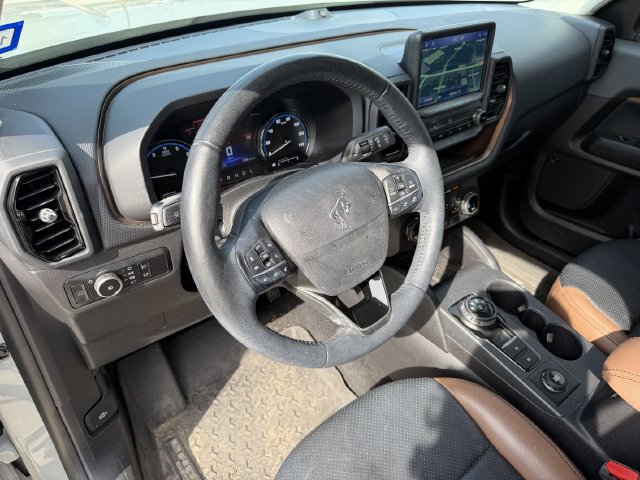 Used 2023 Ford Bronco Sport Outer Banks w/ Tech Package AWD/4WD image 14