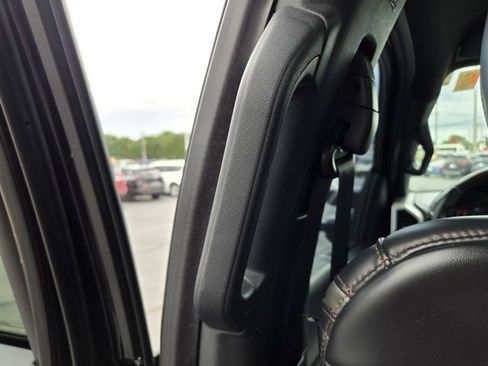Used 2022 Ford F250 Platinum AWD/4WD image 34