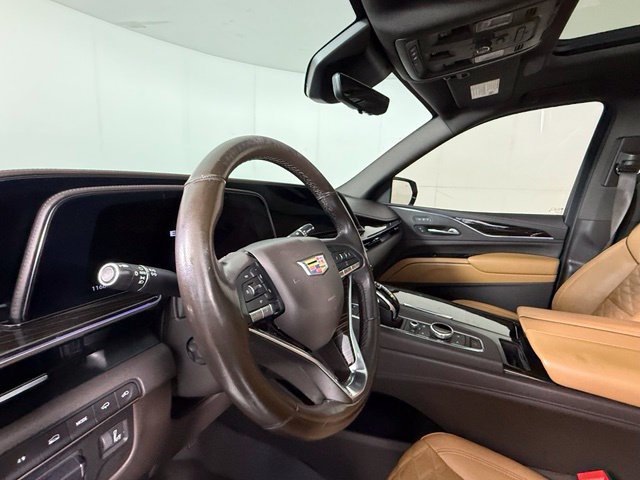 Used 2021 Cadillac Escalade Sport w/ Driver Assist Tech Package AWD/4WD image 6