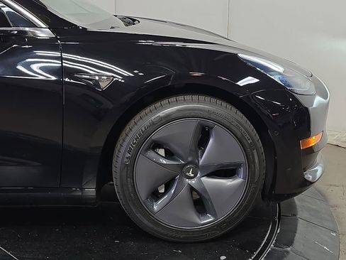 Used 2019 Tesla Model 3 RWD image 11