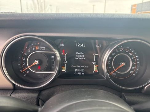 Used 2021 Jeep Wrangler Unlimited Sport image 32