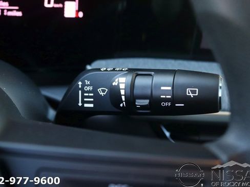 Used 2025 Nissan Kicks SV w/ Charging Package image 20