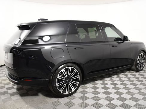 Used 2025 Land Rover Range Rover Long Wheelbase Autobiography AWD/4WD image 7