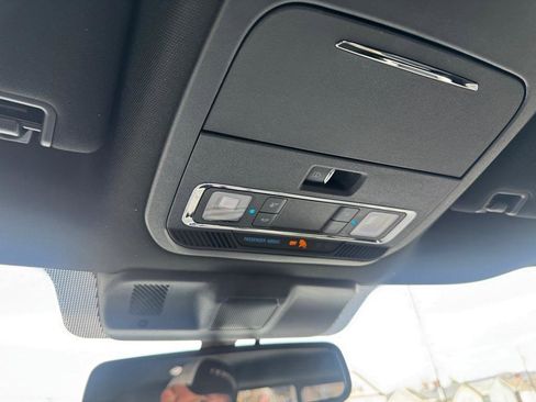 Used 2022 Ford F150 Lariat w/ Equipment Group 502A High image 23