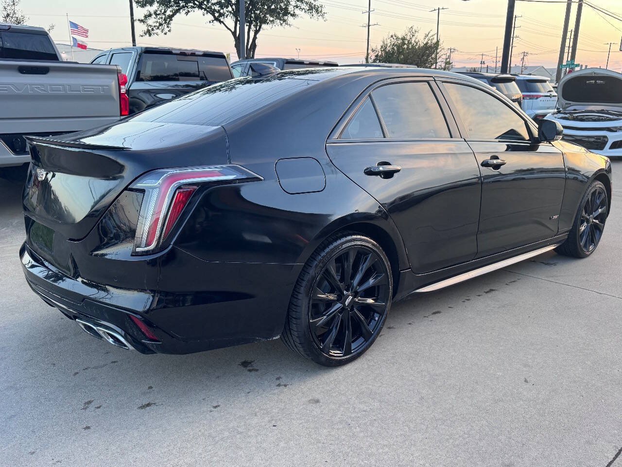 Used 2022 Cadillac CT4 V w/ LPO, ONYX Package AWD/4WD image 8