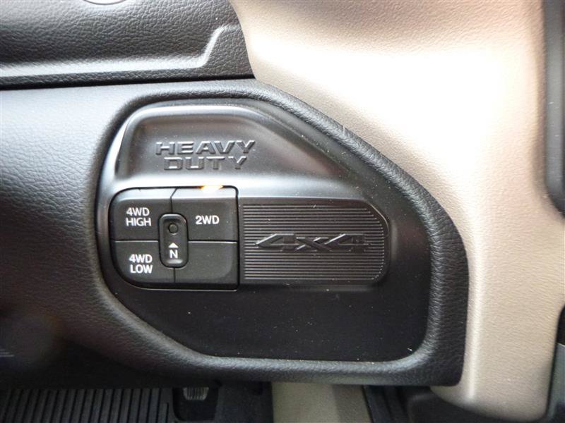 Used 2021 RAM 3500 Laramie AWD/4WD image 17