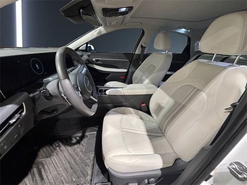 Used 2024 Hyundai Sonata SEL w/ Convenience Package image 9