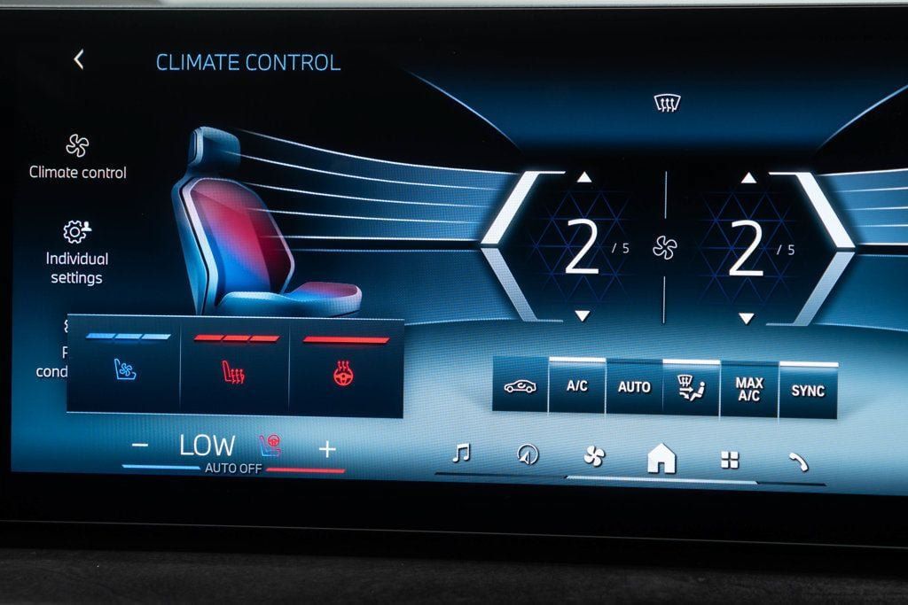 Used 2025 BMW X7 xDrive40i AWD/4WD image 40