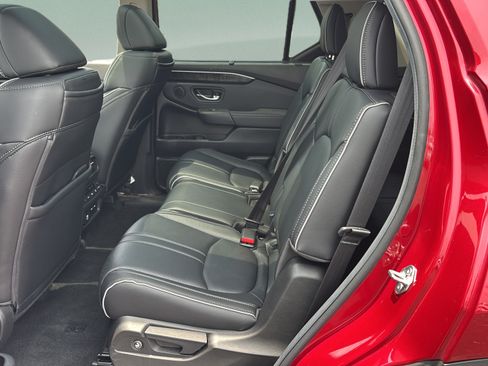 Certified 2025 Honda Pilot Elite image 11