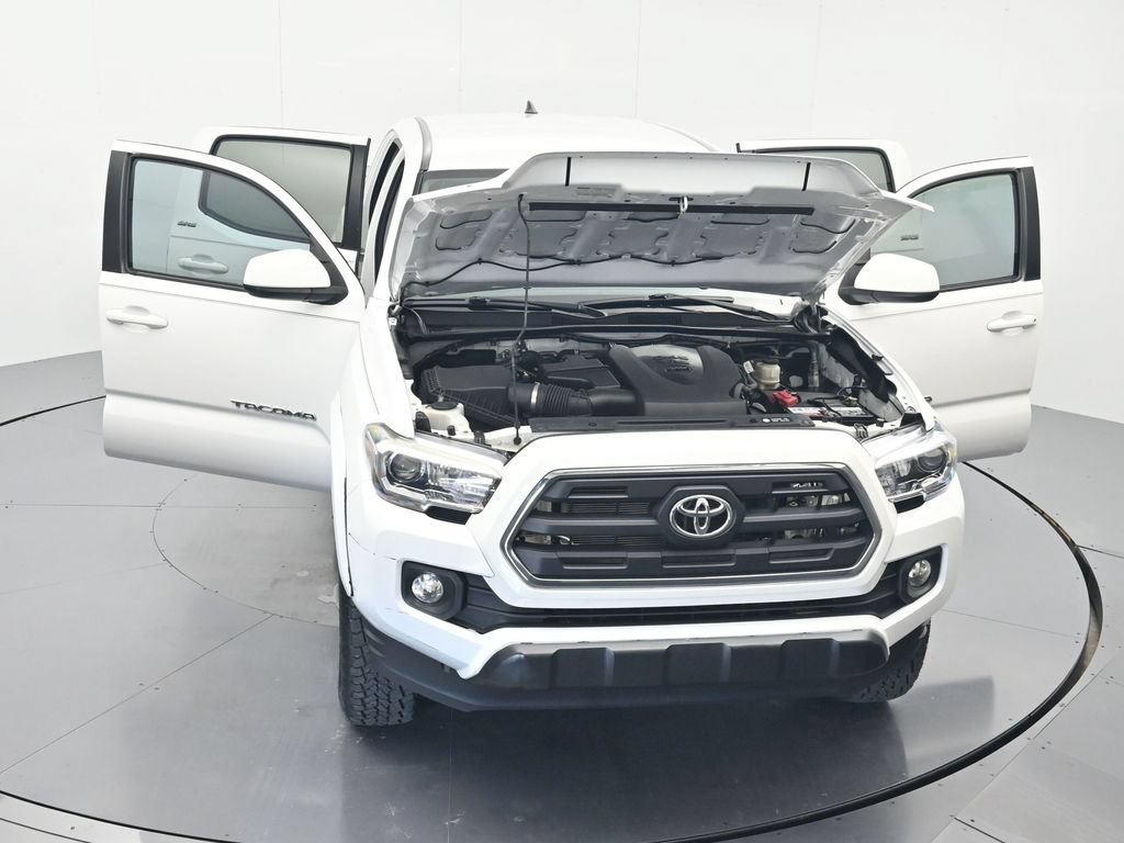 Used 2017 Toyota Tacoma SR5 w/ Tow Package AWD/4WD image 44