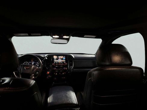 Used 2021 Nissan Titan PRO-4X w/ Pro-4x Convenience Package image 39