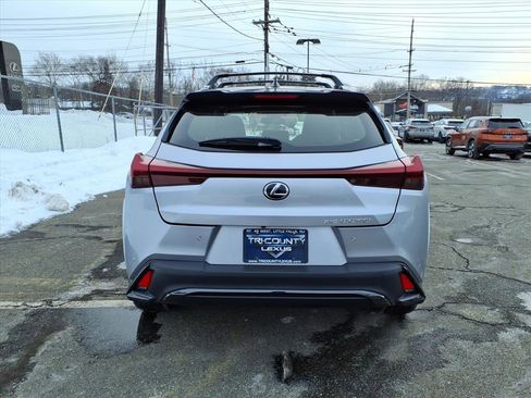 Certified 2023 Lexus UX 250h F Sport image 5