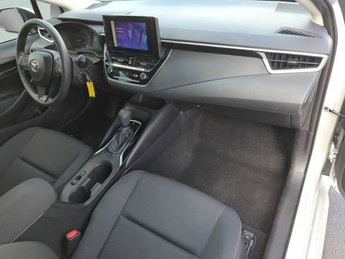 Used 2024 Toyota Corolla LE FWD image 18