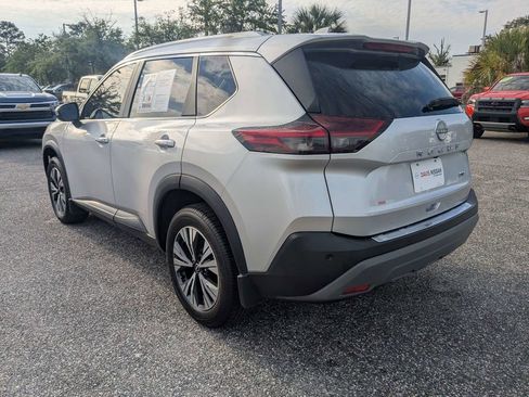 Used 2023 Nissan Rogue SV w/ SV Premium B Package FWD image 6